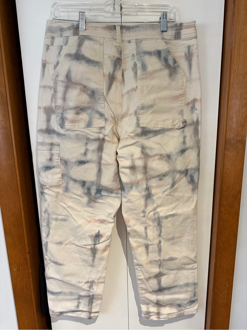 Pilcro Ultra High-Rise Relaxed Carpenter Jeans - Size 32 - Picture 5 of 11